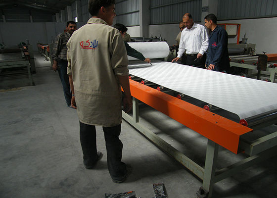 سعر جيد آلة طلاء ذات جانب مزدوج تلقائي بالكامل لألواح السقف من الجبس الانترنت