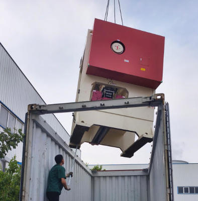 سعر جيد عالي السرعة PVC GYPSUM لوحة السقف مثقبة البلاط السقف آلة اللكم الانترنت